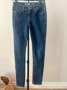 🔥2/$15 or 3/$20🔥 Warehouse One Women’s Mid-Rise Skinny Jeans- US 28R